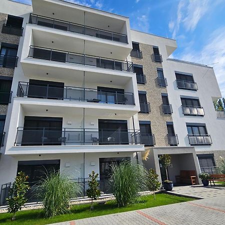 Harmonia Riva Apartman B11 Dunaszerdahely Kültér fotó
